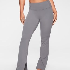 NWOT Athleta Barre Skinny Flare In Powervita